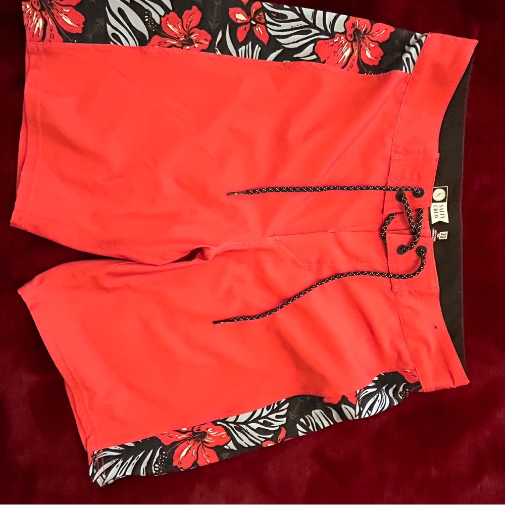 New with out tag men’s size small Salty Crew swim trunks bought at west marine